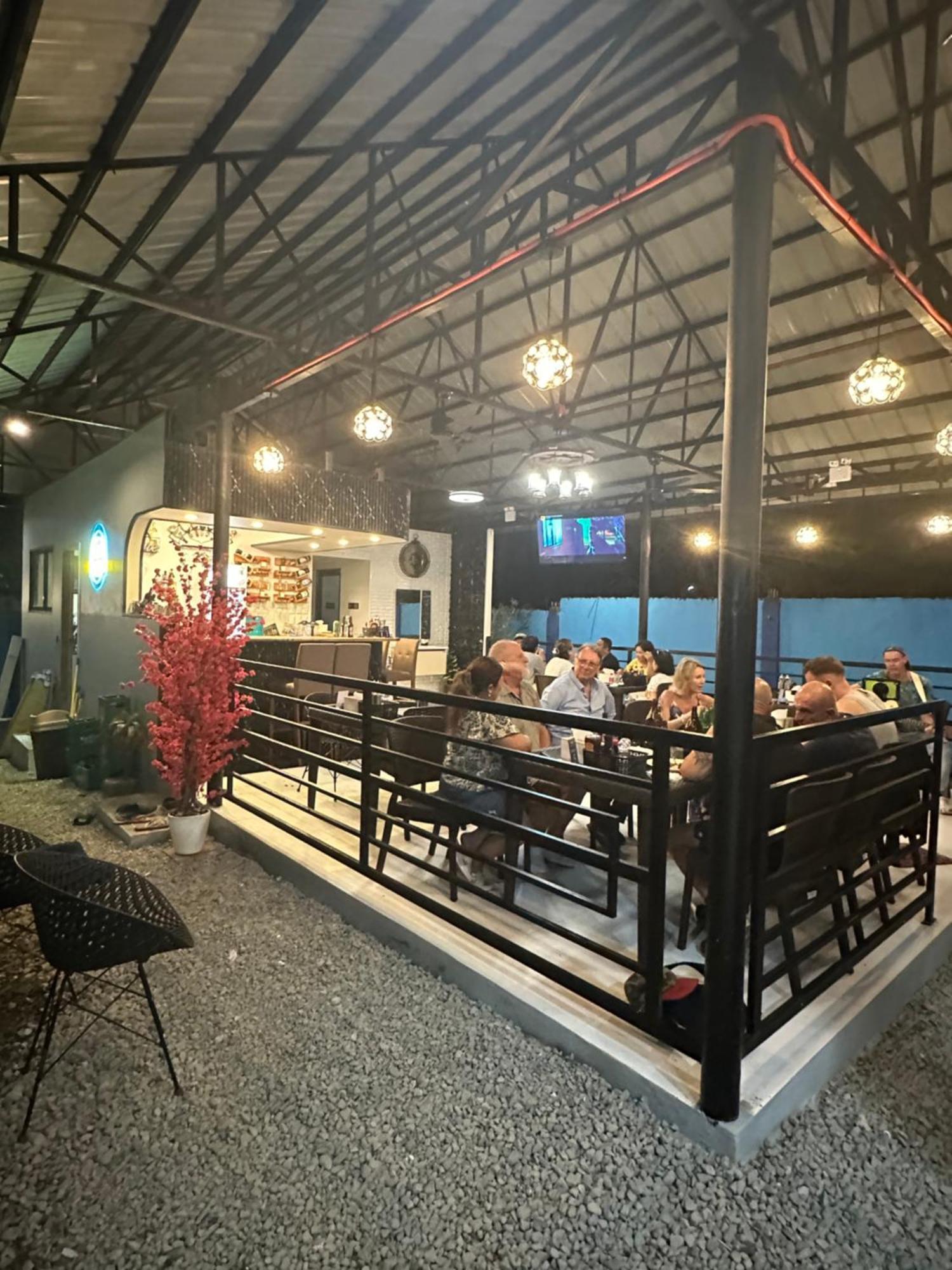 Blue Summer Suites & Restaurant Bingag Esterno foto