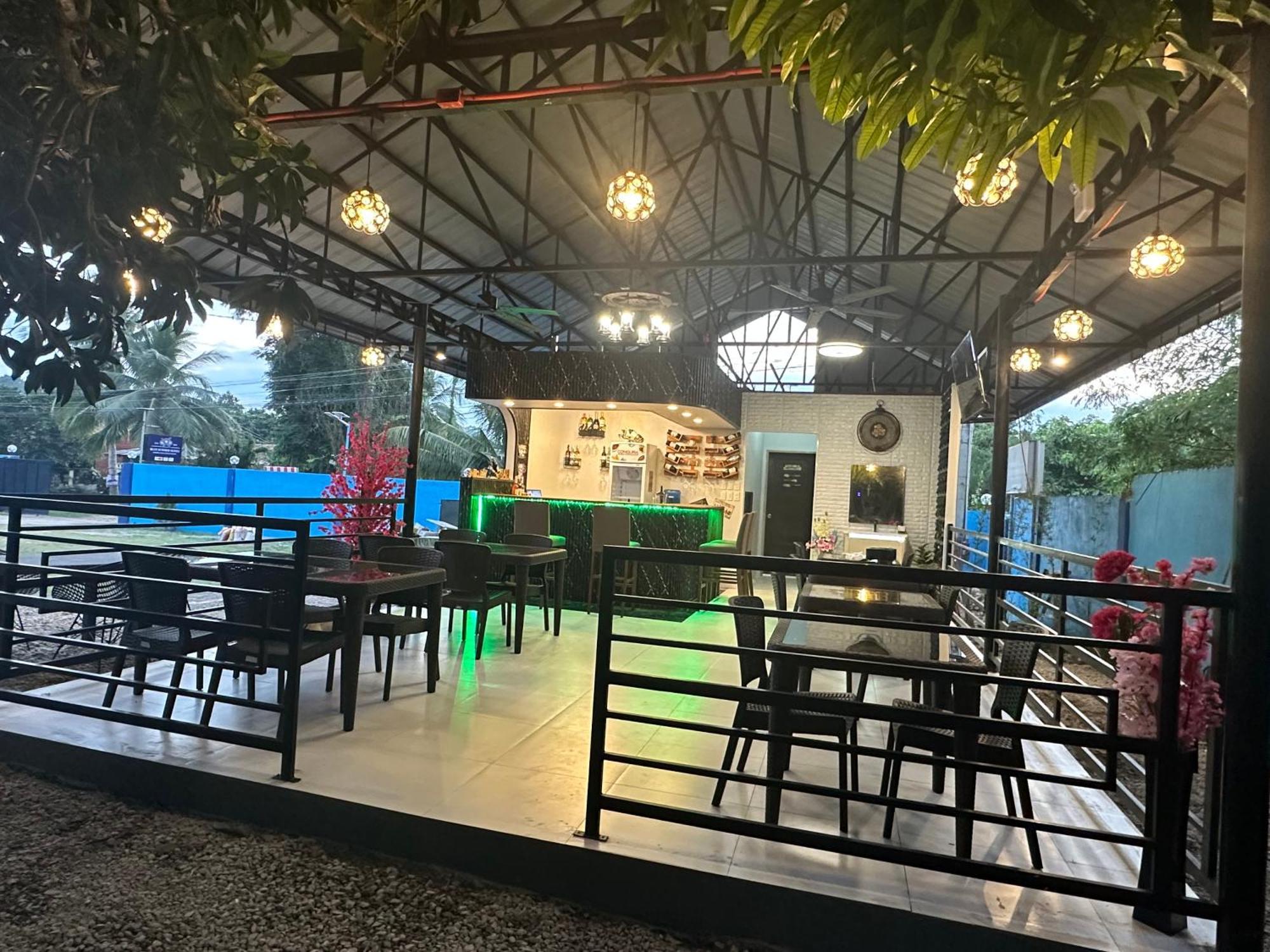 Blue Summer Suites & Restaurant Bingag Esterno foto